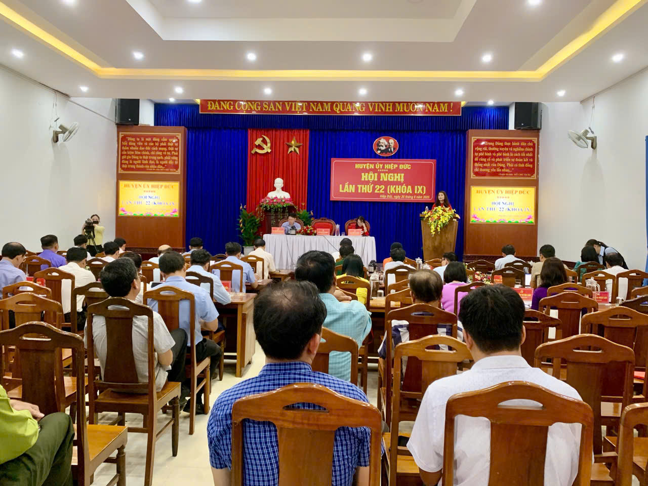 Huyện ủy Hiệp Đức tổ chức Hội nghị Ban Chấp hành Đảng bộ huyện lần thứ 22